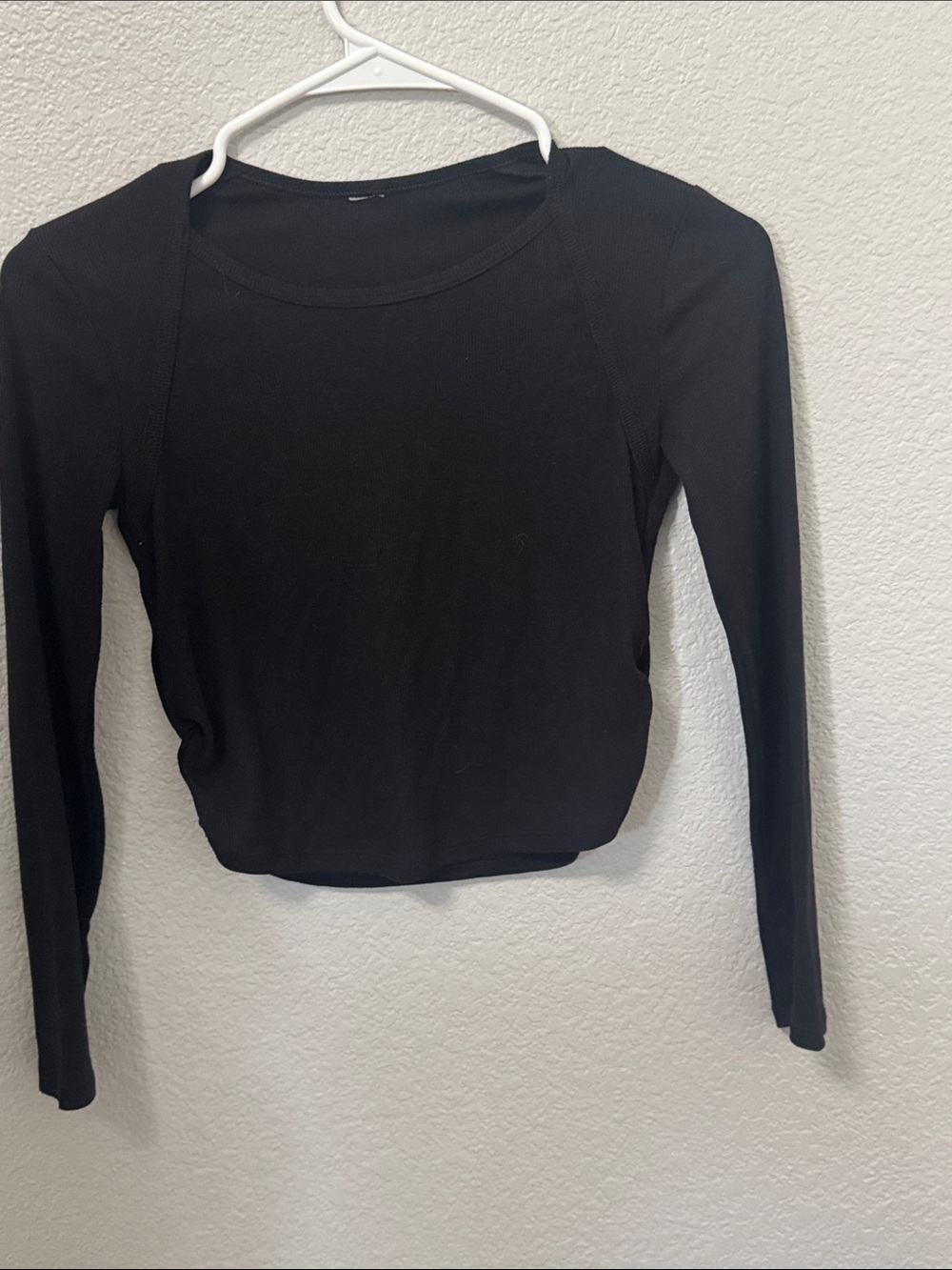 Old Navy Black Long-Sleeve Crewneck Tee